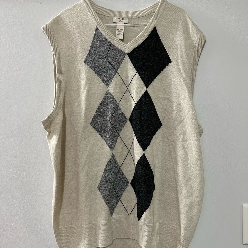 Men’s Argyle Sweater Vest